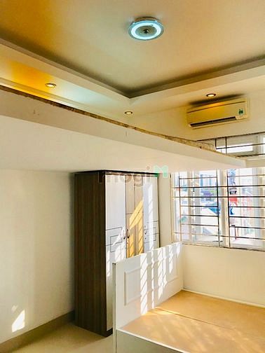 Hình ảnh Phòng full nội thất 5tr có gác và cửa sổ lớn