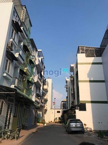 Hình ảnh 200m2 đúc 3 tấm kiên cố hẻm 7m thông