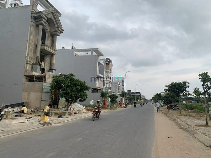 Hình ảnh Đất Nền Biệt Thự Bình Chánh 200m2 Lộ Giới 16m Bệnh Viện Chợ Rẫy 2. 3Tỷ