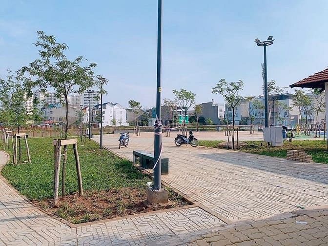 Hình ảnh Thanh lý 15 nền đất 3 nền góc đối diện BV chợ rẫy 2-sổ hồng riêng