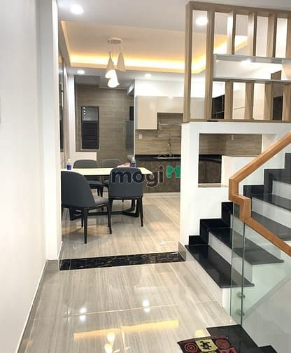 Hình ảnh Cho thuê nhà mặt tiền 202B Phạm Văn Hai, phường 3 Quận Tân Bình.