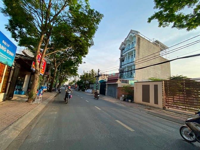 Hình ảnh Bán ngay lô đất hẻm xe hơi Nguyễn Xí,Bình Thạnh sổ riêng DT 60m2 2.2tỷ