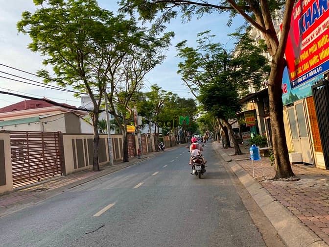 Hình ảnh Bán ngay lô đất hẻm xe hơi Nguyễn Xí,Bình Thạnh sổ riêng DT 60m2 2.2tỷ