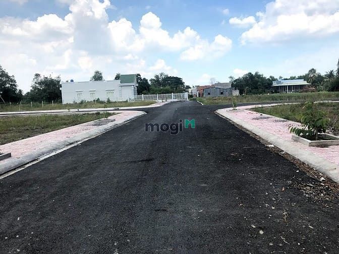 Hình ảnh Bán gấp lô đất ngay cảng Phước Đông 100m2 giá 820tr
