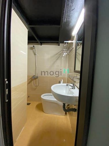 Hình ảnh ✅ Căn Hộ Gác Lửng Cao Cấp , Còn Mới Toanh - Ngay PHAN XÍCH LONG