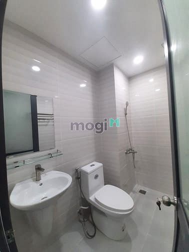 Hình ảnh Cho thuê CH Tôn thất Đạm, Quận 1, nội thất sang, giá rẻ, trung tâm TP
