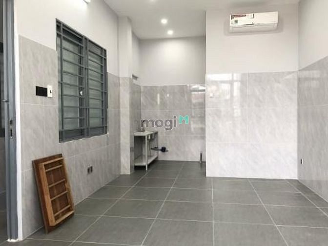 Hình ảnh Phòng sẵn máy lạnh sau Gigamall