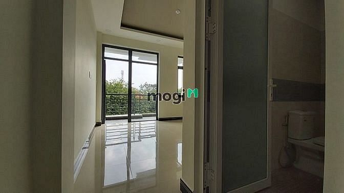Hình ảnh Phòng mới tinh nằm ngay Dân Chủ