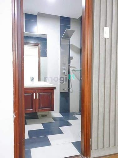 Hình ảnh Bán CHDV 14 phòng, DT 72tr/tháng, 5 tầng, 80m2, CMT8, Tân Bình