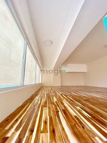 Hình ảnh Giá rẻ_ Ở được 6-7 người_ Bảo vệ 24/24_ có thang máy