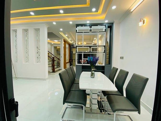 Hình ảnh Cho thuê nhà mặt tiền 51D Cao Thắng, Phường 3, Quận 3