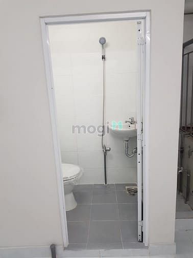 Hình ảnh Bán nhà hẻm 480 Cách Mạng Tháng 8 Quận 3 40m2 4.9 tỷ.
