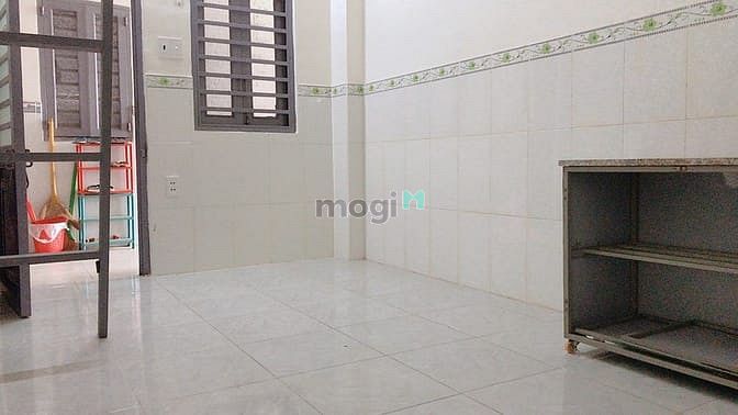 Hình ảnh Cho thuê Phòng tân Bình gần Big C hầm xe, thang máy.
