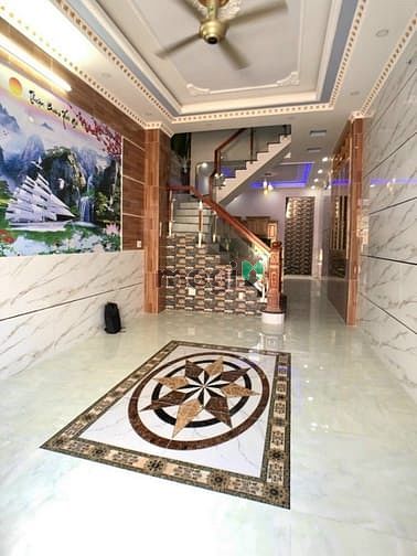 Hình ảnh Bán căn nhà lầu 4 tấm, bình trị đông A, bình tân