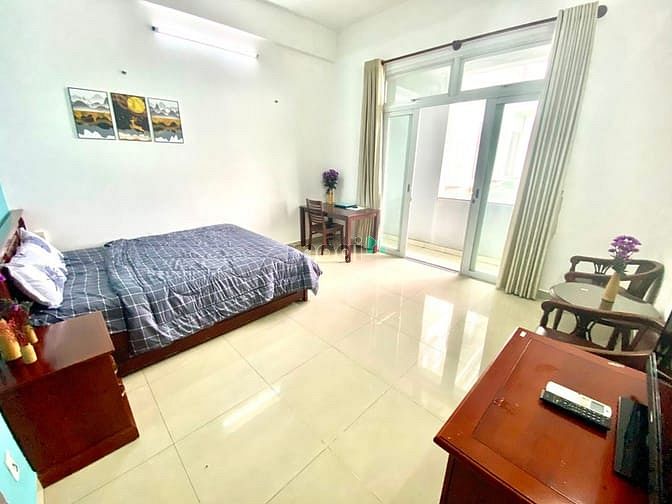 Hình ảnh Phòng full nội thất có ban công