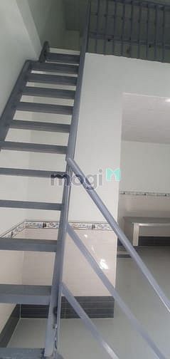 Hình ảnh bán căn nhà thêm 4 căn trọ đang cho thuê