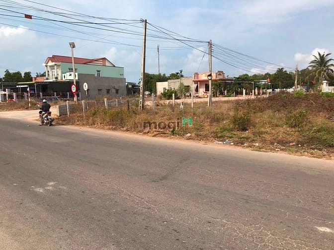 Hình ảnh Đất Mặt Tiền Nguyễn Du Cam Bình. Lagi giá 3 tỷ 800 tr.