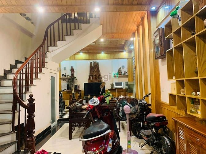 Hình ảnh Xã Đàn 30m  3 tầng, MT 4m. Giá 2.7 tỷ