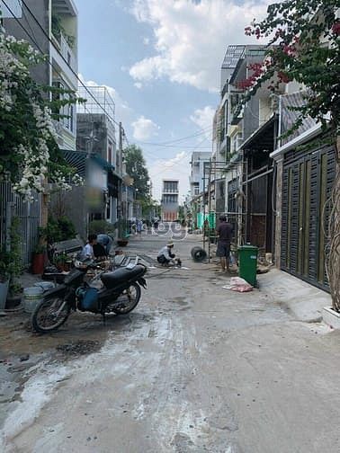 Hình ảnh Bán nhà đẹp mới xây 100% 4.05 TỶ - HẺM 6M - TP Thủ Đức