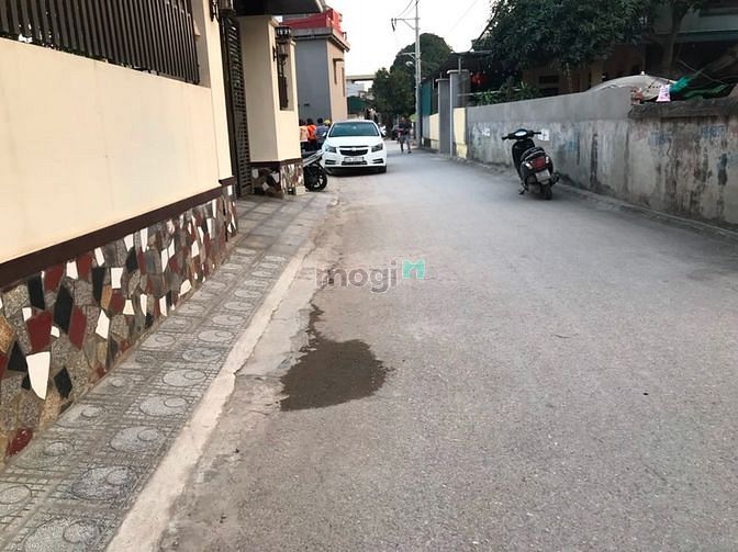 Hình ảnh Làm du lịch phá sản bán 48,5m đất giá 73tr/m2 (3,54 tỷ) đường 4m ô tô