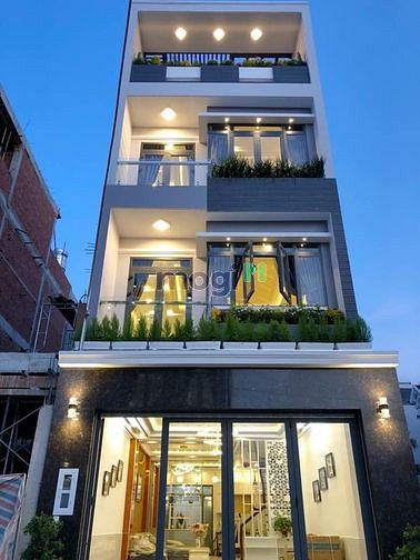 Hình ảnh Cho thuê nhà Mới 590/2A CMT8, Quận 3