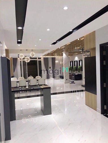 Hình ảnh Cho thuê nhà Mới 590/2A CMT8, Quận 3
