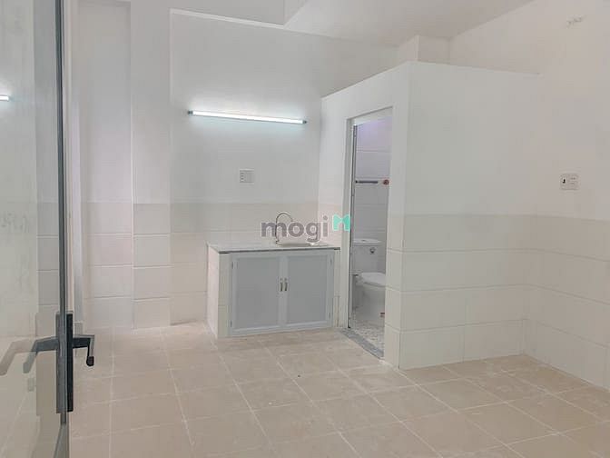 Hình ảnh Cộng Hòa, Tân Bình 3tr có thang máy, bv 24/24