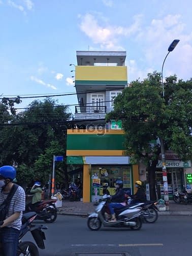 Hình ảnh BTh -- Nhà 2MT đ.Nơ Trang Long cách chợ Nguyễn Xí 100m