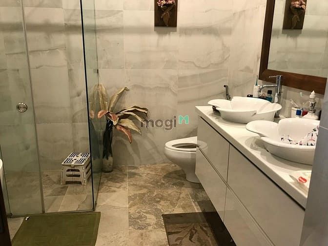 Hình ảnh Cho thuê nhà 55A Út Tịch, Phường 04, Quận Tân Bình.