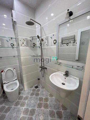 Hình ảnh Full nội thất, có ban công giá rẻ Bình Thạnh