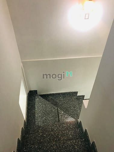 Hình ảnh Nhà rẻ giá HOT, Cách Mạng Tháng 8, Q3, 36m2 Chỉ 3.7 Tỷ.