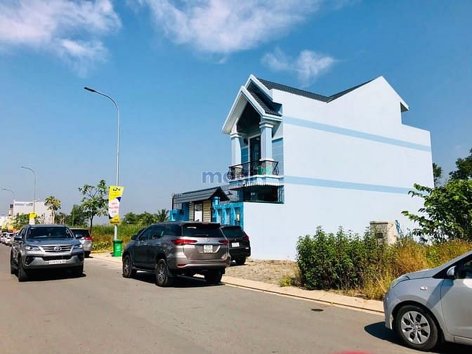 Hình ảnh đất bán bình chánh gần UBND BÌNH CHÁNH,175m2, 2ty700, cách aeon 15p