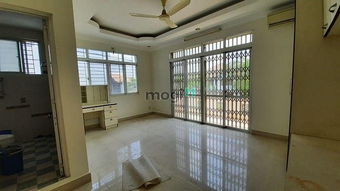 Hình ảnh Biệt Thự Thân Văn Nhiếp 400m2 2 Mặt Tiền - Giá 3000$/Tháng