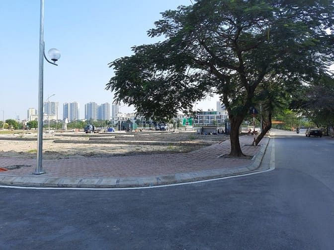 Hình ảnh Bán 100m2 đất đấu giá, mặt phố Tân Tiến. Khu 2.55 ha. Thcs Phúc Diễn