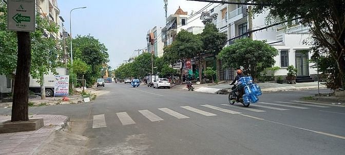Hình ảnh $T4$ Dành Cho Nhà Mb6623 phiên bản mới nhất 1100m2 Giá 48 tỷ Ngay đường 24m $T4$