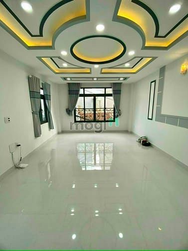 Hình ảnh Cho thuê nhà 385C Lê Văn Sỹ,  Tân Bình ngay ngã tư Phạm Văn Hai