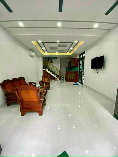 Hình ảnh Cho thuê nhà 385C Lê Văn Sỹ,  Tân Bình ngay ngã tư Phạm Văn Hai