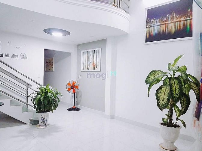 Hình ảnh Cho thuê nhà Mới 158A Nguyễn Văn Thủ, Quận 1