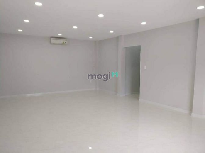 Hình ảnh Cho thuê nhà Mới 437/10A CMT8, Quận 3
