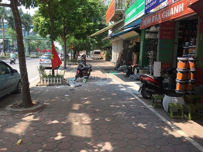 Hình ảnh Cho thuê mặt bằng phố Trần Khát Chân
