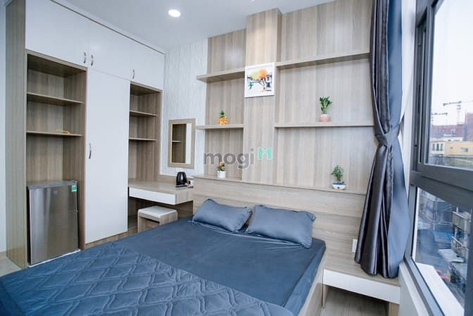 Hình ảnh Căn Hộ Cao Cấp!!! Quận 10 . Cửa sổ lớn