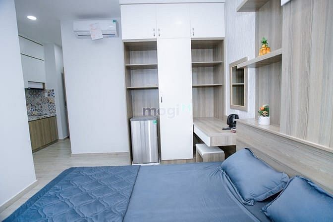 Hình ảnh Căn Hộ Cao Cấp!!! Quận 10 . Cửa sổ lớn