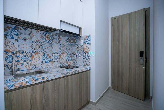 Hình ảnh Căn Hộ Cao Cấp!!! Quận 10 . Cửa sổ lớn