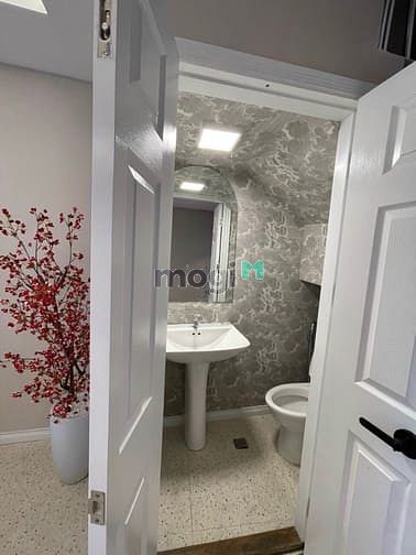 Hình ảnh Cho thuê nhà 449A Sư Vạn Hạnh, PHƯỜNG 12, quận 10.