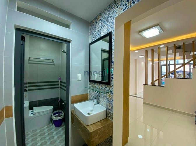 Hình ảnh Cho thuê nhà 79B Bắc Hải, Phường 6, Tân Bình, DTSD 310m2