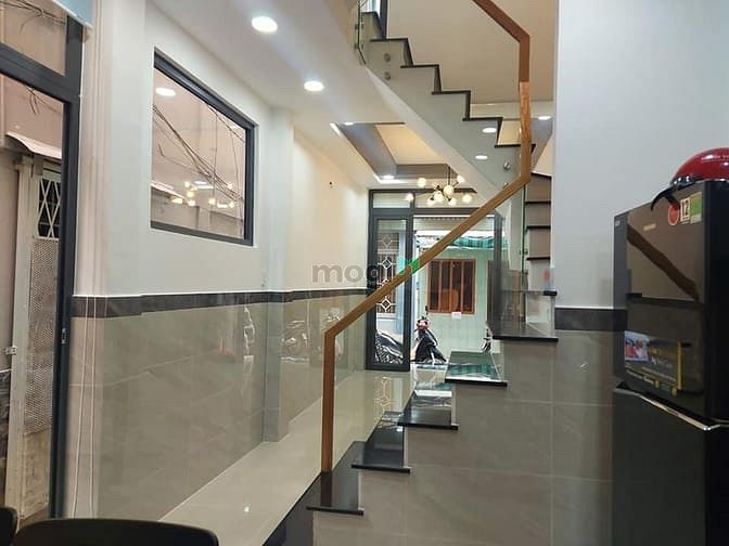 Hình ảnh Trần Hưng Đạo, Quận1, 132m2, 4 tầng, Giá 6,2 tỷ