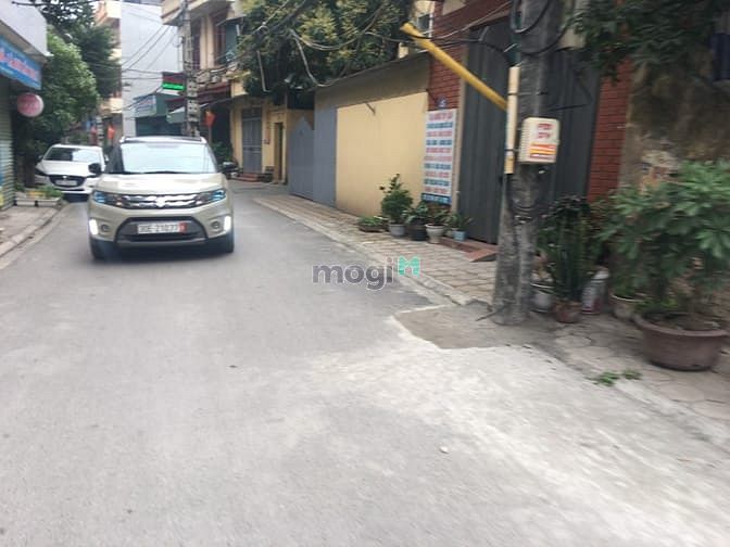 Hình ảnh Chính chủ bán đất đẹp 96,5m mặt đường 42 thông sang 95 Phố Bòm