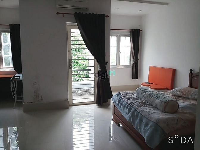 Hình ảnh Cho thuê nhà 1 trệt 3 lầu (5 phòng ngủ)  KDC Hưng Phú 2
