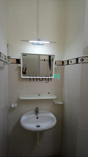Hình ảnh Cho thuê nhà 1 trệt 3 lầu (5 phòng ngủ)  KDC Hưng Phú 2