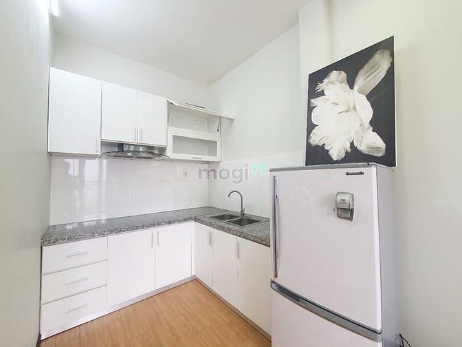 Hình ảnh CHDV 1 Phòng ngủ quận 7 - Cửa sổ - ban công - Huỳnh tấn phát